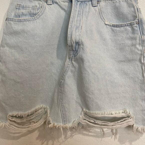 Cotton On Light Wash Distressed Denim Skirt Sz 2 - Picture 4 of 11